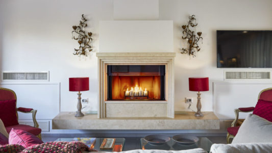01_villa-scarlet-con-piscina-privata-1024×576