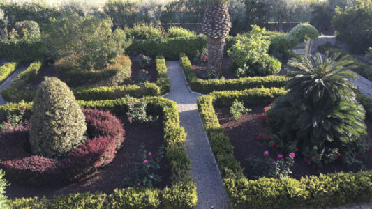 09_villa-scarlet-con-piscina-privata-1024×576